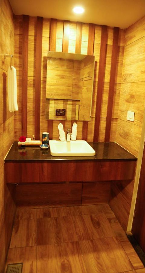 Hotel Crystals Cove Thekkady Extérieur photo